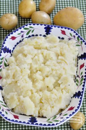Platter of seasoned and mashed potatoes.