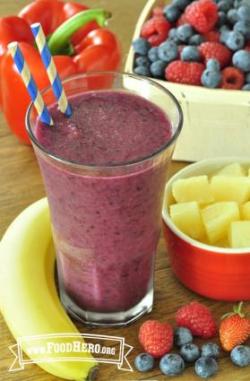 Creamy and purple Bell Pepper Smoothie is displayed in a glass.