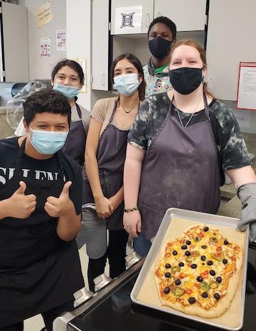Our Food Hero’s at Hermiston High School used our No Yeast Pizza Crust recipe to make this yummy pizza